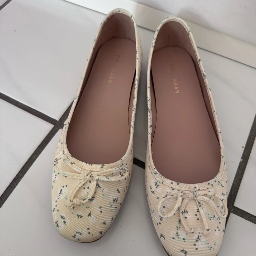 Cole Haan Women's Tan Floral Loafers